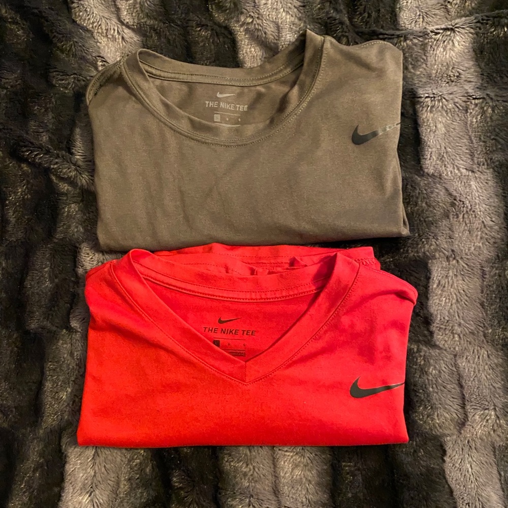 2 pack Nike Legend T’s‼️